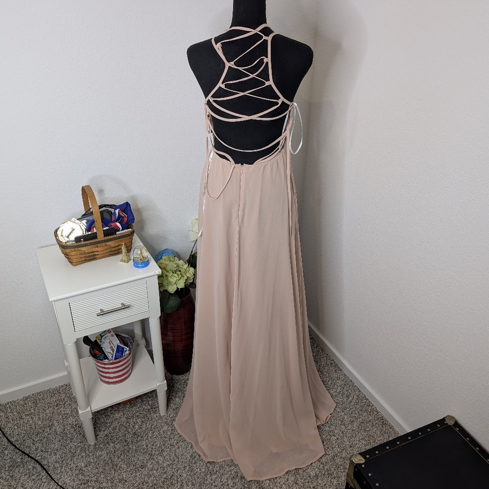 💘Lulus Strappy to be Here Halter Sleeveless Salmon Blush Maxi Dress Size Medium - Picture 3 of 6